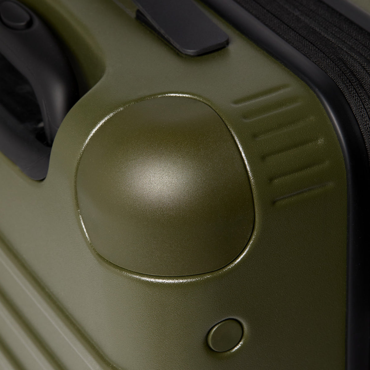Carry-On Spinner Plus