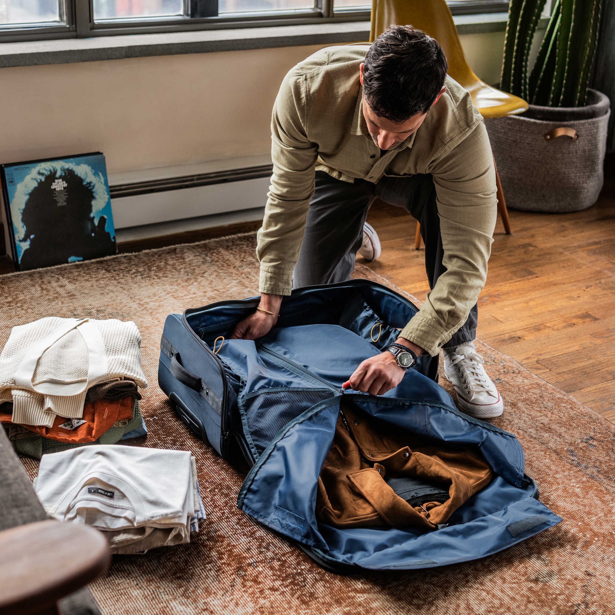 Carry-On Garment Roller