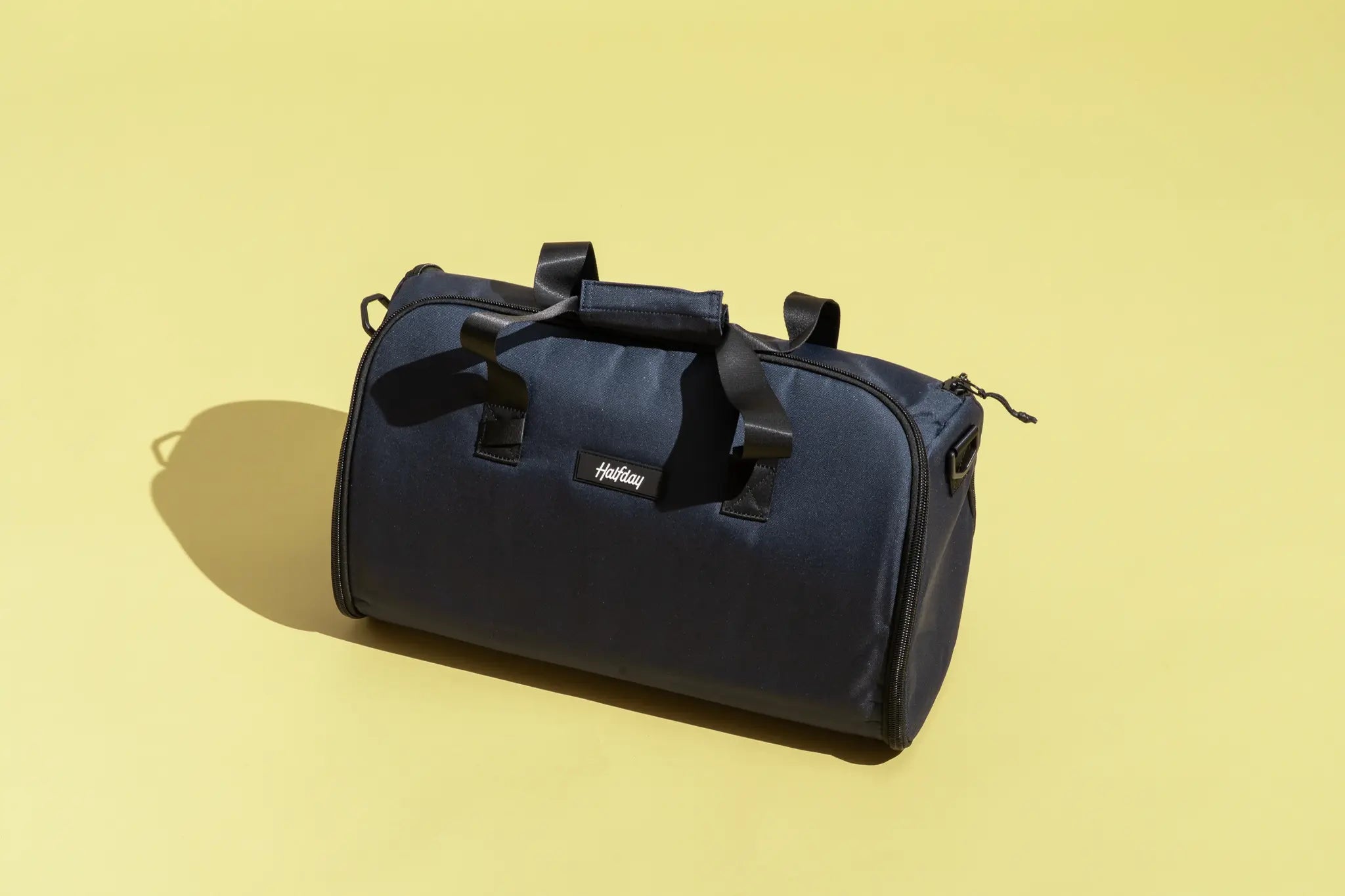 The Best Garment Bag by The NY Times