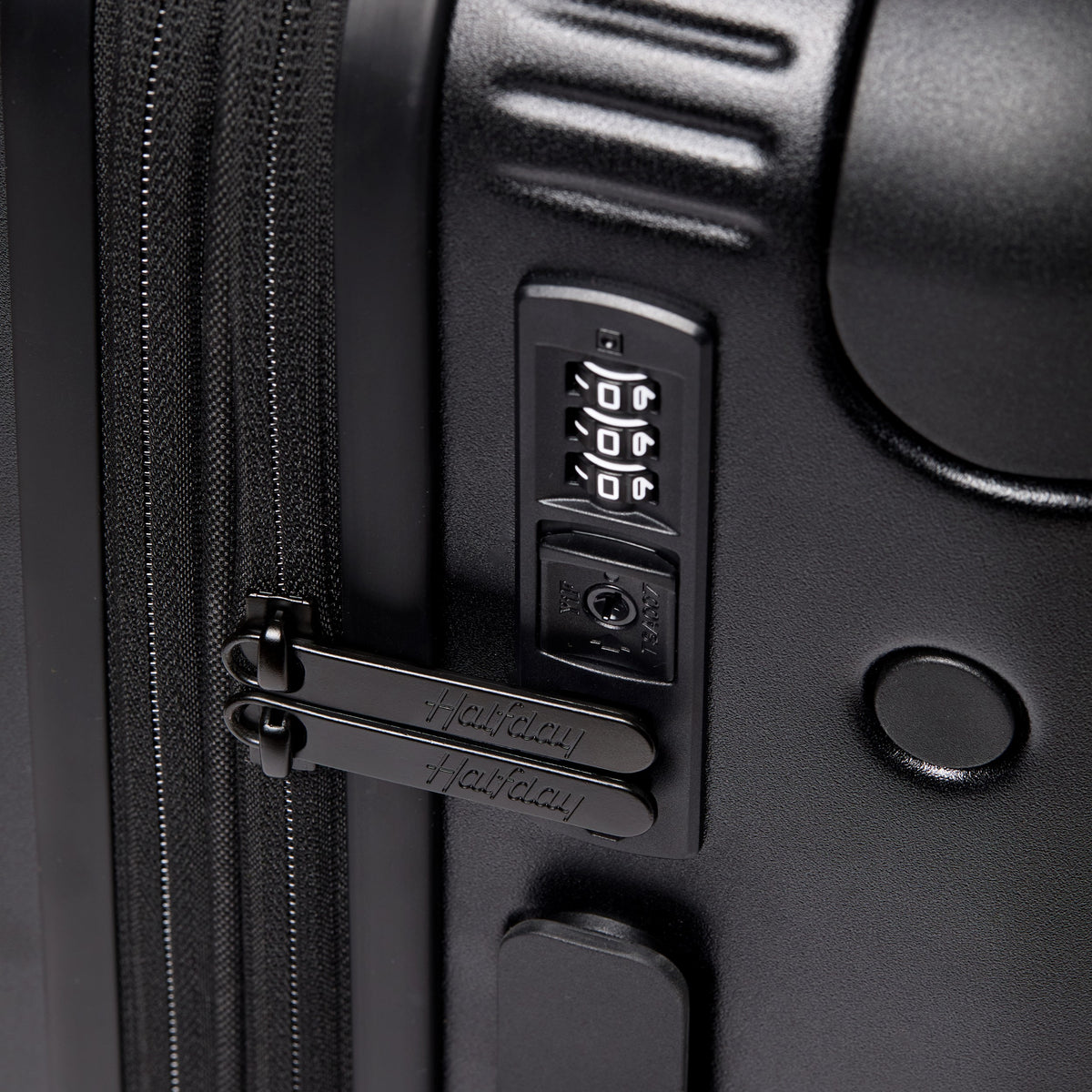 Carry-On Spinner Plus